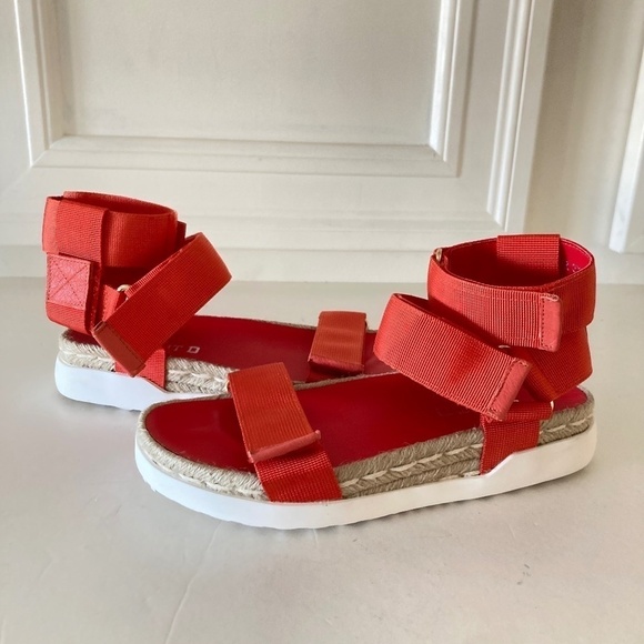 NWOT Silent D Anthropologie Trevor Gladiator Red Hook & Loop Strappy Sandals 36 - Picture 1 of 7